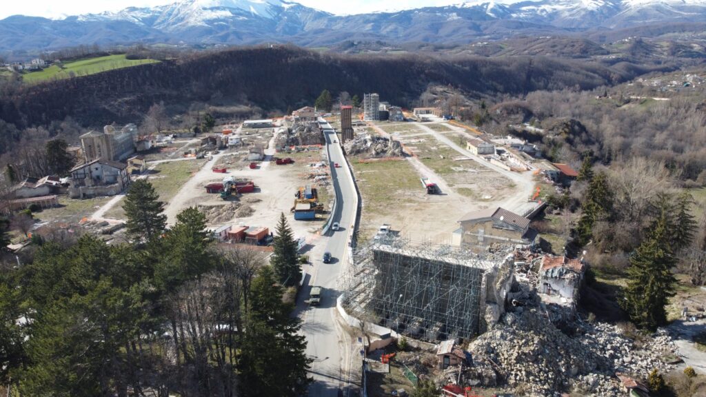 Amatrice, dopo dieci anni riapre Corso Umberto I: «Una svolta, tornerà ad essere il nostro centro»
