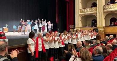 Successo al teatro Flavio per la prima della commedia “Dura lex sed lex” realizzato da donne affette da tumore