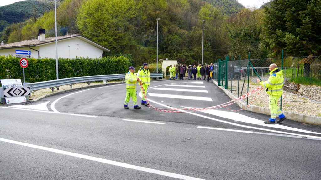 Casette, completati i lavori in via dei Cipressi: migliorata la viabilità vicino al cimitero