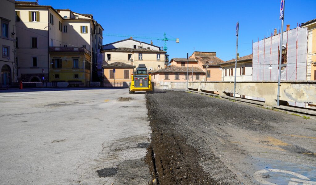 Ex Mercato coperto, partiti i lavori a Largo Alfani: nasceranno area verde e nuovo spazio di socialità