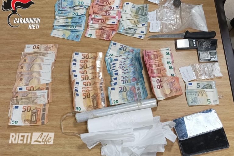 Rieti, blitz dei Carabinieri nei boschi: smantellato bivacco dello spaccio, due arresti