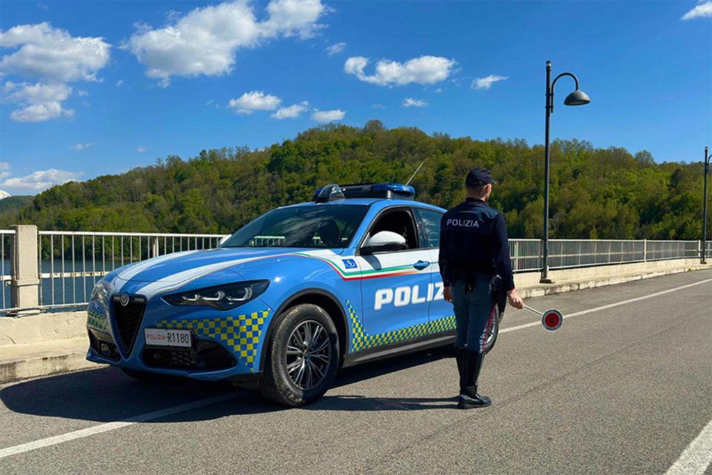 Polizia Stradale di Rieti, controlli intensificati: oltre 150 punti patente decurtati per mancato uso della cintura