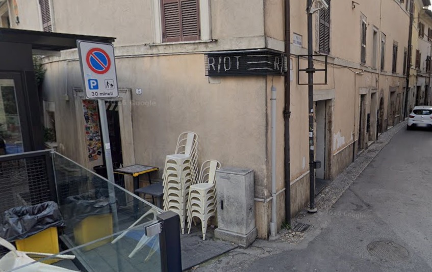 Sigilli al Riot Concept Bar, il titolare contesta: “Siamo diventati i capri espiatori del degrado”