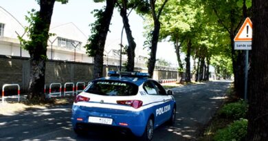 Aggredisce un poliziotto durante un controllo nel centro di Rieti: denunciato e allontanato dalla città