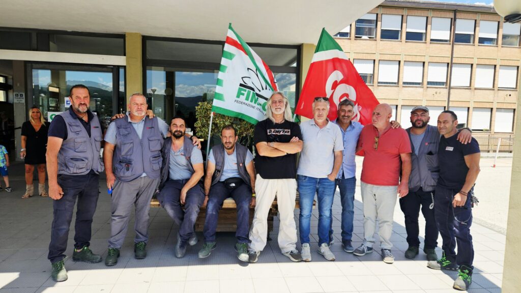 Carichi di lavoro e organici, presidio dei lavoratori Guerrato davanti all’ospedale di Rieti