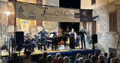FrassoMusica celebra la 36ª edizione: una settimana di concerti tra tango, opera, swing e canzone d’autore