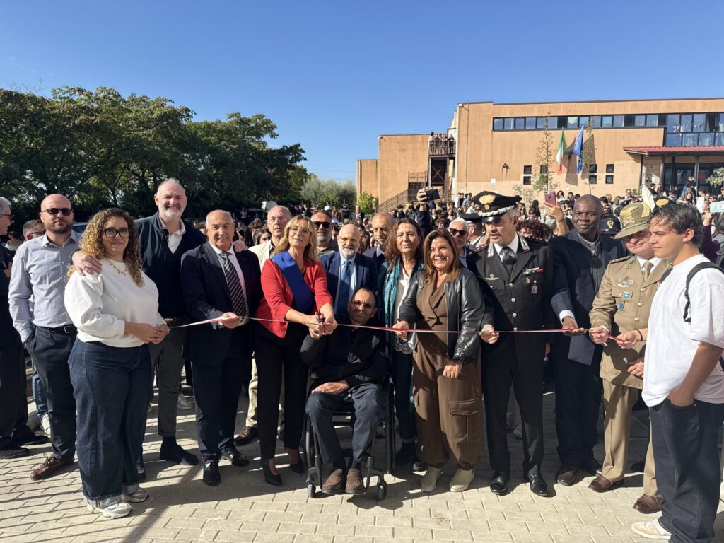 Passo Corese, inaugurata la nuova palazzina scolastica: 15 aule con fondi PNRR